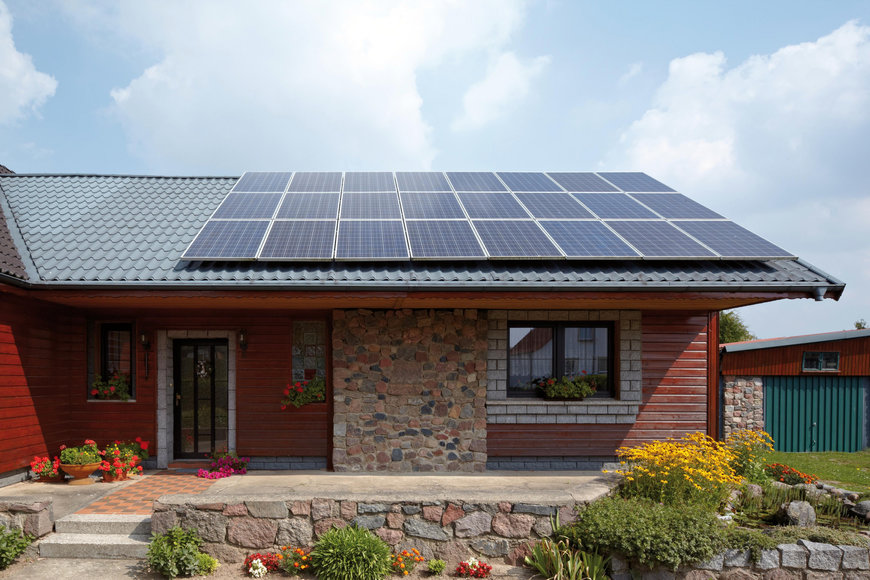 Vitovolt 300 High-yield photovoltaic modules of the highest quality /
25-year output guarantee